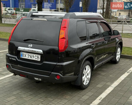 Черный Ниссан ИксТрейл, объемом двигателя 2.49 л и пробегом 197 тыс. км за 8888 $, фото 2 на Automoto.ua