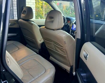 Чорний Ніссан ІксТрейл, об'ємом двигуна 2 л та пробігом 330 тис. км за 9300 $, фото 4 на Automoto.ua