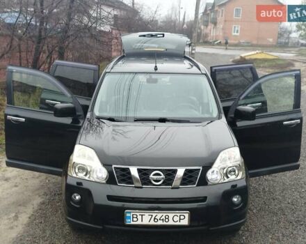 Черный Ниссан ИксТрейл, объемом двигателя 2.5 л и пробегом 197 тыс. км за 8500 $, фото 5 на Automoto.ua