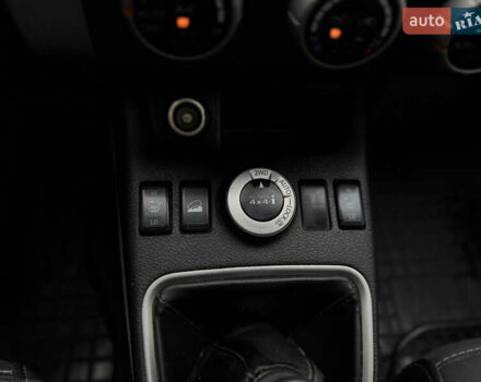 Черный Ниссан ИксТрейл, объемом двигателя 2.49 л и пробегом 197 тыс. км за 8888 $, фото 28 на Automoto.ua