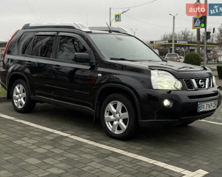 Черный Ниссан ИксТрейл, объемом двигателя 2.49 л и пробегом 197 тыс. км за 8888 $, фото 1 на Automoto.ua