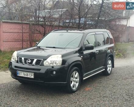 Черный Ниссан ИксТрейл, объемом двигателя 2.5 л и пробегом 197 тыс. км за 8500 $, фото 2 на Automoto.ua