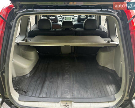 Чорний Ніссан ІксТрейл, об'ємом двигуна 2.49 л та пробігом 256 тис. км за 7000 $, фото 17 на Automoto.ua