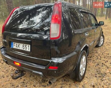 Чорний Ніссан ІксТрейл, об'ємом двигуна 2.2 л та пробігом 311 тис. км за 3500 $, фото 3 на Automoto.ua