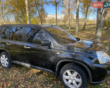Черный Ниссан ИксТрейл, объемом двигателя 2 л и пробегом 214 тыс. км за 11500 $, фото 4 на Automoto.ua