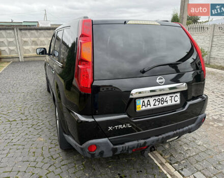 Черный Ниссан ИксТрейл, объемом двигателя 2.49 л и пробегом 169 тыс. км за 8750 $, фото 10 на Automoto.ua