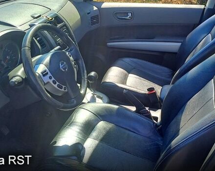 Черный Ниссан ИксТрейл, объемом двигателя 2.5 л и пробегом 223 тыс. км за 7500 $, фото 6 на Automoto.ua