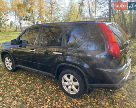 Черный Ниссан ИксТрейл, объемом двигателя 2 л и пробегом 214 тыс. км за 11500 $, фото 3 на Automoto.ua