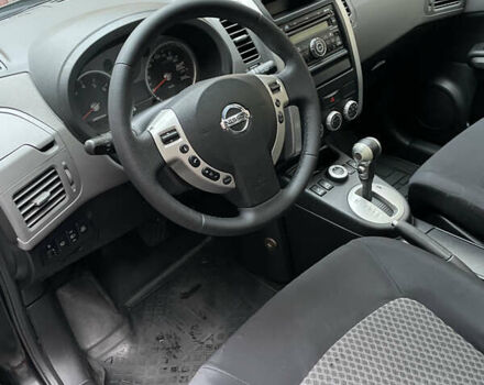 Черный Ниссан ИксТрейл, объемом двигателя 2 л и пробегом 193 тыс. км за 8700 $, фото 9 на Automoto.ua