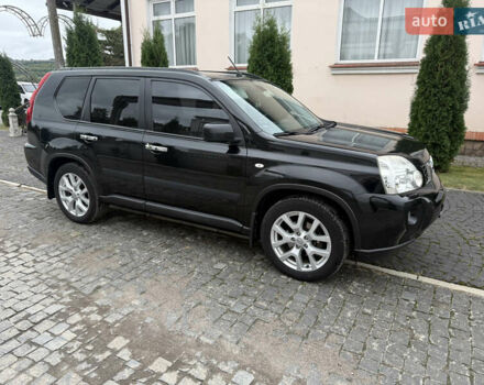 Черный Ниссан ИксТрейл, объемом двигателя 2.49 л и пробегом 169 тыс. км за 8750 $, фото 7 на Automoto.ua