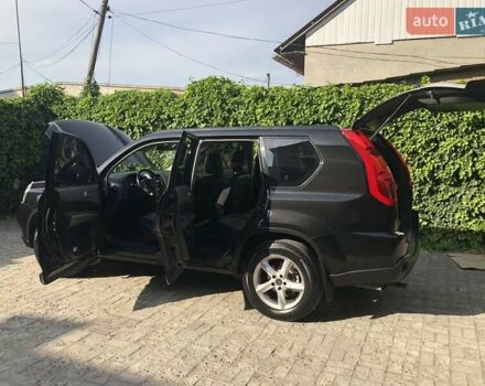 Черный Ниссан ИксТрейл, объемом двигателя 2 л и пробегом 140 тыс. км за 11600 $, фото 37 на Automoto.ua