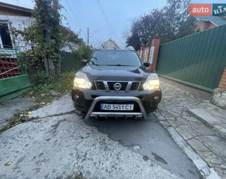 Черный Ниссан ИксТрейл, объемом двигателя 2.5 л и пробегом 236 тыс. км за 8600 $, фото 6 на Automoto.ua