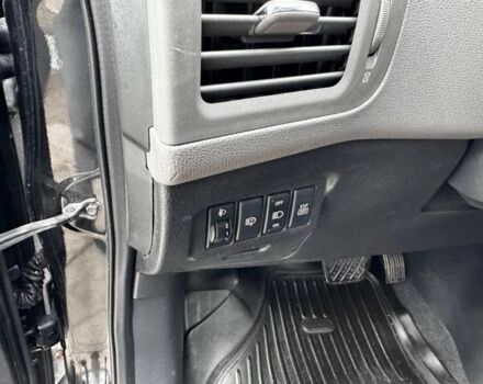 Чорний Ніссан ІксТрейл, об'ємом двигуна 2 л та пробігом 219 тис. км за 5800 $, фото 5 на Automoto.ua