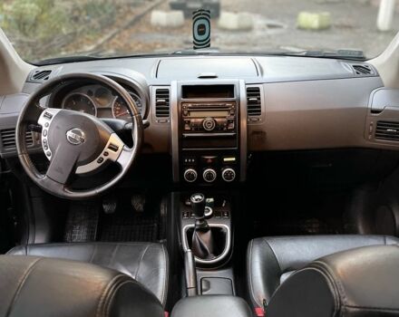 Чорний Ніссан ІксТрейл, об'ємом двигуна 2 л та пробігом 305 тис. км за 4299 $, фото 9 на Automoto.ua