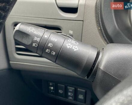 Черный Ниссан ИксТрейл, объемом двигателя 2 л и пробегом 295 тыс. км за 8090 $, фото 15 на Automoto.ua