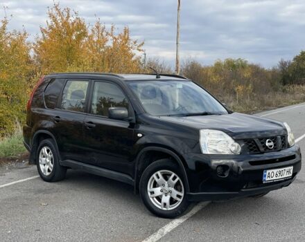 Черный Ниссан ИксТрейл, объемом двигателя 2 л и пробегом 326 тыс. км за 8500 $, фото 1 на Automoto.ua