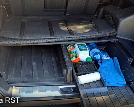 Черный Ниссан ИксТрейл, объемом двигателя 2.5 л и пробегом 223 тыс. км за 7500 $, фото 11 на Automoto.ua