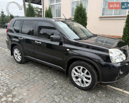 Черный Ниссан ИксТрейл, объемом двигателя 2.49 л и пробегом 169 тыс. км за 8750 $, фото 6 на Automoto.ua