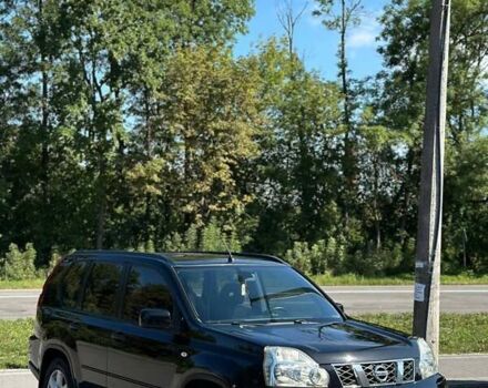 Чорний Ніссан ІксТрейл, об'ємом двигуна 2 л та пробігом 230 тис. км за 8150 $, фото 5 на Automoto.ua