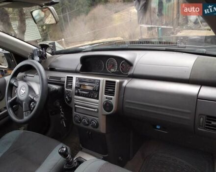 Чорний Ніссан ІксТрейл, об'ємом двигуна 2.2 л та пробігом 300 тис. км за 8281 $, фото 6 на Automoto.ua