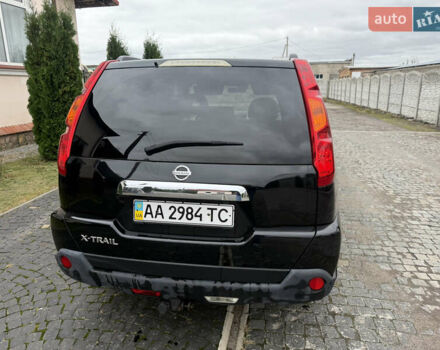 Черный Ниссан ИксТрейл, объемом двигателя 2.49 л и пробегом 169 тыс. км за 8750 $, фото 9 на Automoto.ua