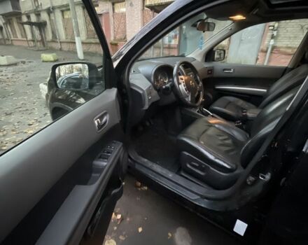 Чорний Ніссан ІксТрейл, об'ємом двигуна 2 л та пробігом 305 тис. км за 4299 $, фото 6 на Automoto.ua