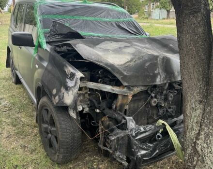 Черный Ниссан ИксТрейл, объемом двигателя 2 л и пробегом 250 тыс. км за 2000 $, фото 1 на Automoto.ua