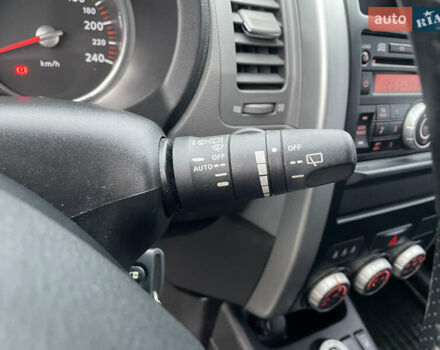 Черный Ниссан ИксТрейл, объемом двигателя 2 л и пробегом 210 тыс. км за 8750 $, фото 32 на Automoto.ua