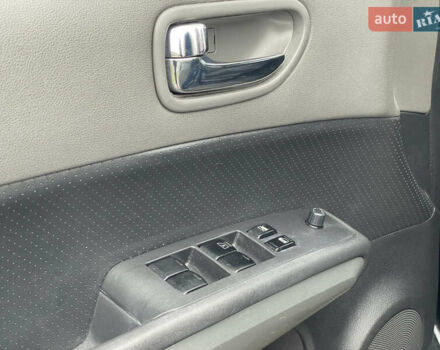 Черный Ниссан ИксТрейл, объемом двигателя 2 л и пробегом 210 тыс. км за 8750 $, фото 29 на Automoto.ua