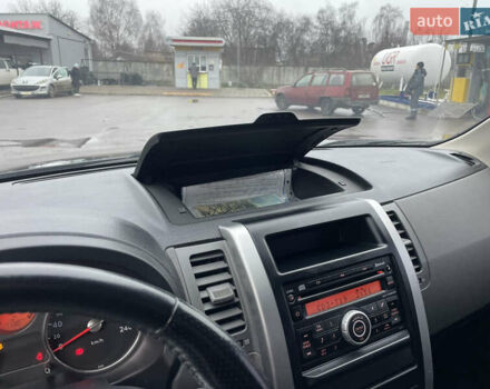 Черный Ниссан ИксТрейл, объемом двигателя 2 л и пробегом 210 тыс. км за 8750 $, фото 49 на Automoto.ua