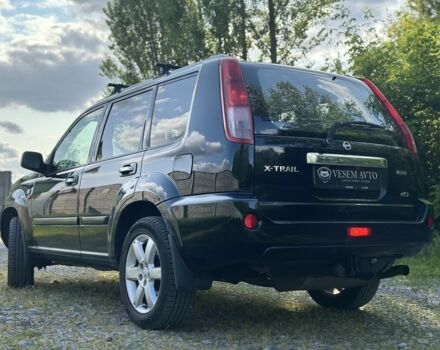 Черный Ниссан ИксТрейл, объемом двигателя 2.2 л и пробегом 208 тыс. км за 3799 $, фото 3 на Automoto.ua