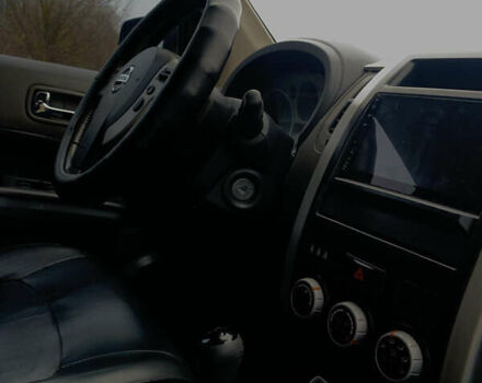 Черный Ниссан ИксТрейл, объемом двигателя 2 л и пробегом 260 тыс. км за 9300 $, фото 3 на Automoto.ua
