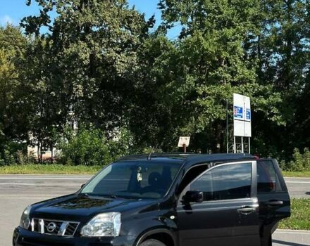 Чорний Ніссан ІксТрейл, об'ємом двигуна 2 л та пробігом 230 тис. км за 8150 $, фото 2 на Automoto.ua