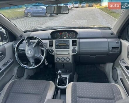 Чорний Ніссан ІксТрейл, об'ємом двигуна 2.2 л та пробігом 295 тис. км за 3850 $, фото 5 на Automoto.ua