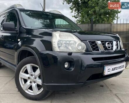 Черный Ниссан ИксТрейл, объемом двигателя 2 л и пробегом 295 тыс. км за 8090 $, фото 3 на Automoto.ua