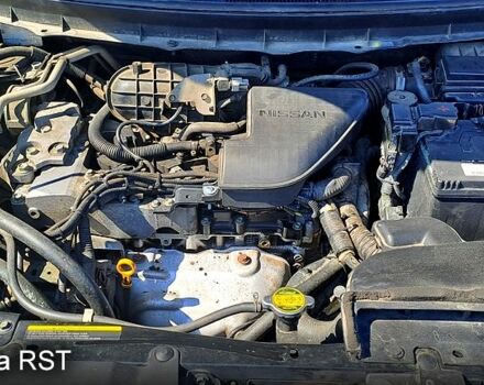 Черный Ниссан ИксТрейл, объемом двигателя 2.5 л и пробегом 223 тыс. км за 7500 $, фото 8 на Automoto.ua