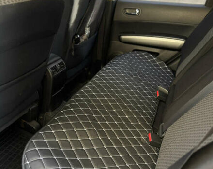 Черный Ниссан ИксТрейл, объемом двигателя 2 л и пробегом 210 тыс. км за 8500 $, фото 6 на Automoto.ua