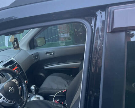 Черный Ниссан ИксТрейл, объемом двигателя 2.5 л и пробегом 236 тыс. км за 8600 $, фото 17 на Automoto.ua