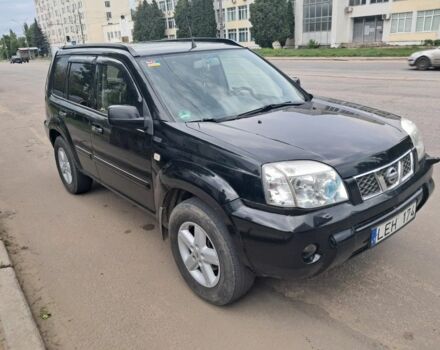 Черный Ниссан ИксТрейл, объемом двигателя 0 л и пробегом 290 тыс. км за 3950 $, фото 5 на Automoto.ua
