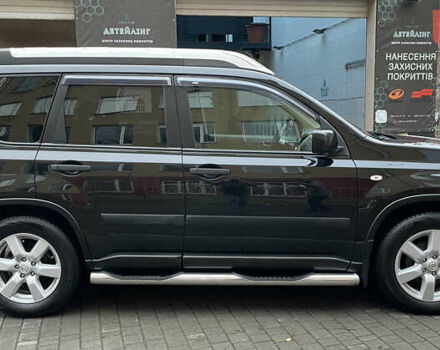 Черный Ниссан ИксТрейл, объемом двигателя 2 л и пробегом 193 тыс. км за 8700 $, фото 4 на Automoto.ua
