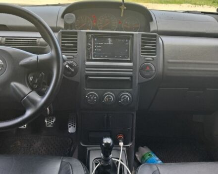 Черный Ниссан ИксТрейл, объемом двигателя 0 л и пробегом 290 тыс. км за 3950 $, фото 4 на Automoto.ua