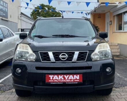 Черный Ниссан ИксТрейл, объемом двигателя 2 л и пробегом 240 тыс. км за 3600 $, фото 2 на Automoto.ua