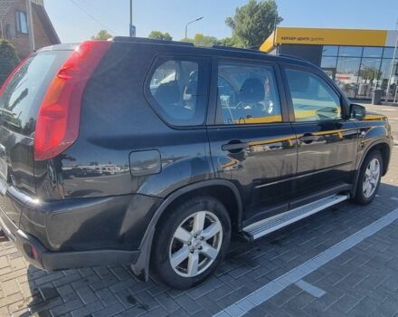 Черный Ниссан ИксТрейл, объемом двигателя 2 л и пробегом 310 тыс. км за 6700 $, фото 5 на Automoto.ua