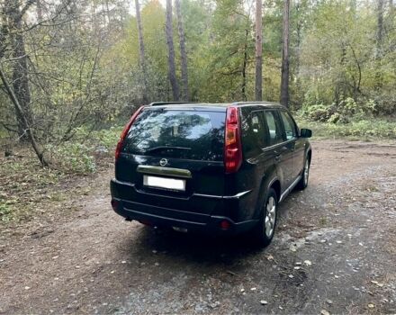 Черный Ниссан ИксТрейл, объемом двигателя 2.2 л и пробегом 200 тыс. км за 5800 $, фото 7 на Automoto.ua