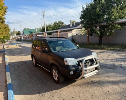 Черный Ниссан ИксТрейл, объемом двигателя 2 л и пробегом 200 тыс. км за 2950 $, фото 5 на Automoto.ua