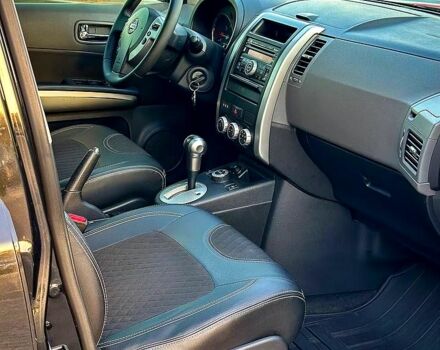 Черный Ниссан ИксТрейл, объемом двигателя 2 л и пробегом 227 тыс. км за 8300 $, фото 8 на Automoto.ua