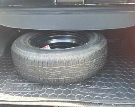 Черный Ниссан ИксТрейл, объемом двигателя 2 л и пробегом 182 тыс. км за 9300 $, фото 6 на Automoto.ua