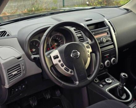 Черный Ниссан ИксТрейл, объемом двигателя 2 л и пробегом 187 тыс. км за 8999 $, фото 6 на Automoto.ua