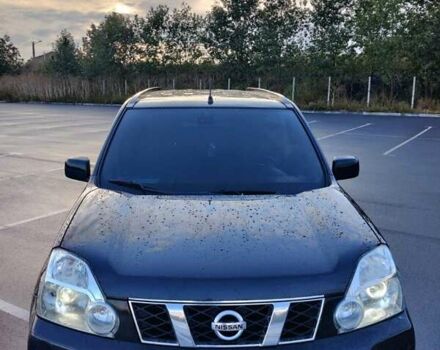 Черный Ниссан ИксТрейл, объемом двигателя 2 л и пробегом 284 тыс. км за 8500 $, фото 2 на Automoto.ua