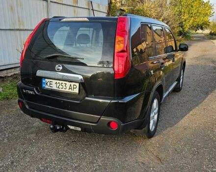 Черный Ниссан ИксТрейл, объемом двигателя 2 л и пробегом 230 тыс. км за 9000 $, фото 2 на Automoto.ua